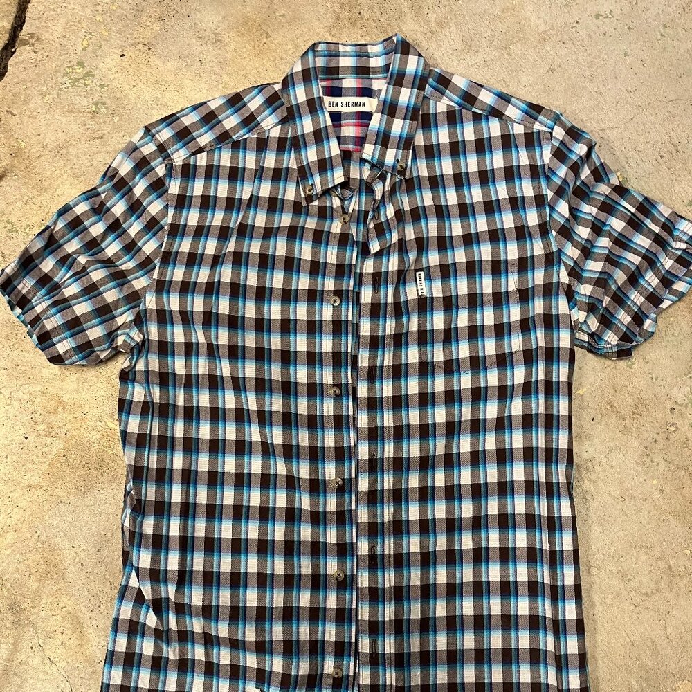 Ben Sherman Short sleeve button up plaid shirt size Small